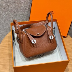 에르메스 Hermes Mini Lindy 19cm Clemence 37 Gold/silver