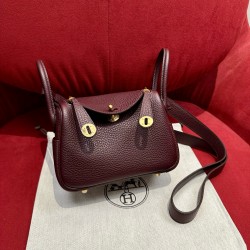 에르메스 Hermes Mini Lindy 19cm Clemence N5 Cassis/gold