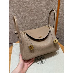 에르메스 Hermes Lindy 26cm Clemence 81 Gris tourterlle/gold