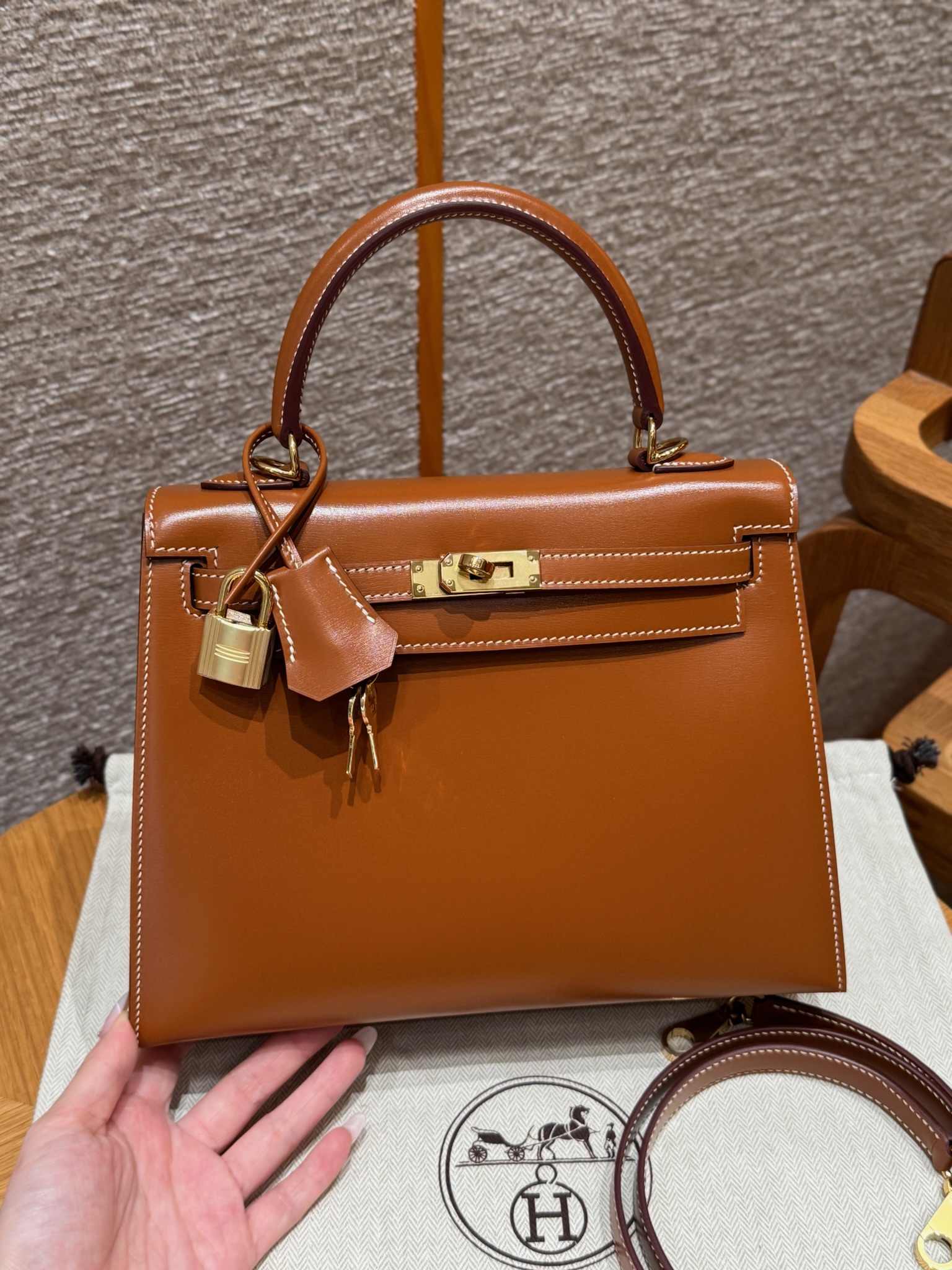 에르메스 Hermes Kelly 25cm Box 37 Gold/gold