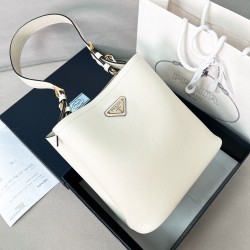 프라다 Prada 1BE080 Soft Grain 버킷 백 22.5CM