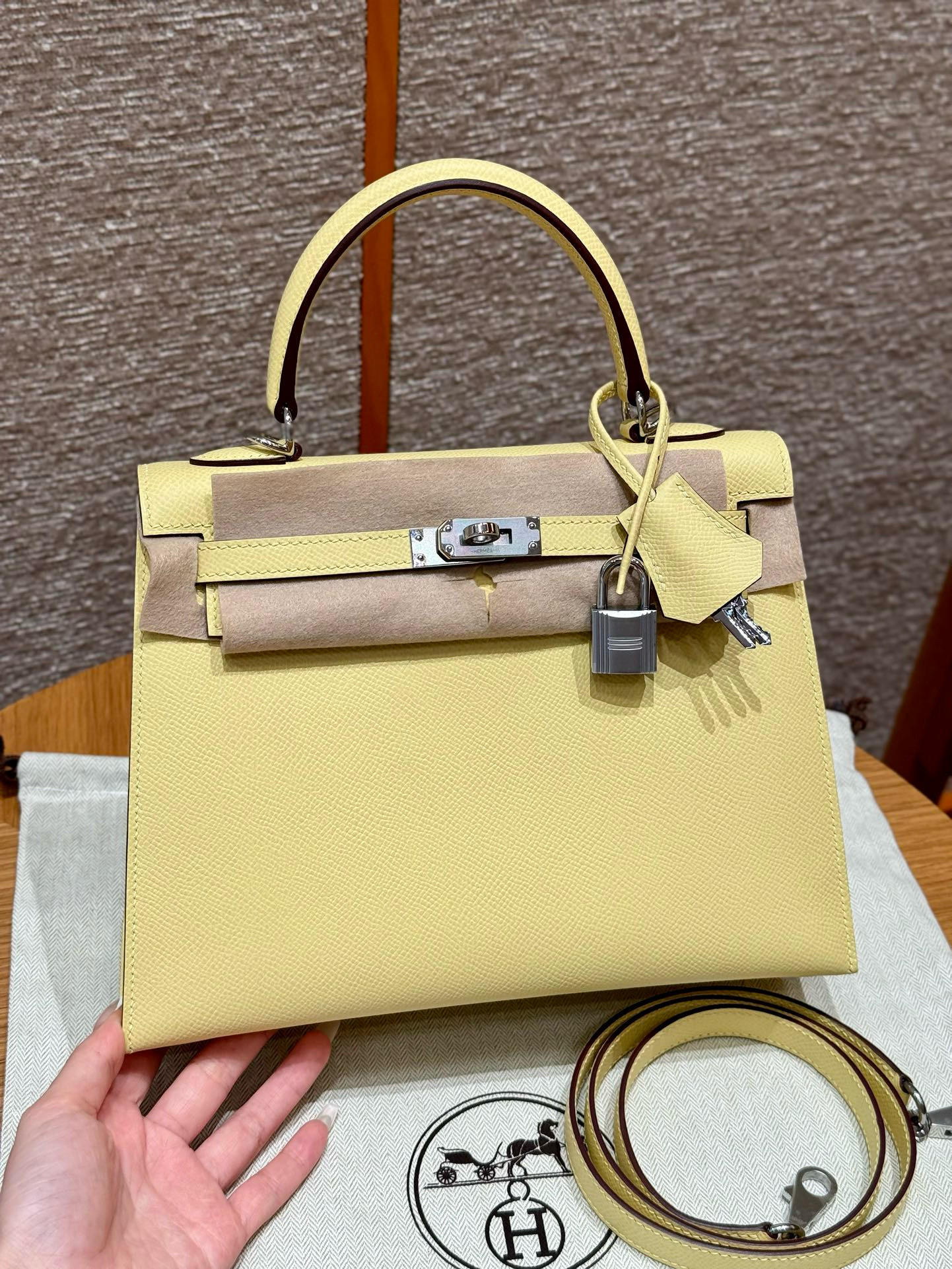 에르메스 Hermes Kelly 25cm Epsom 1Z Jaune Poussin/silver