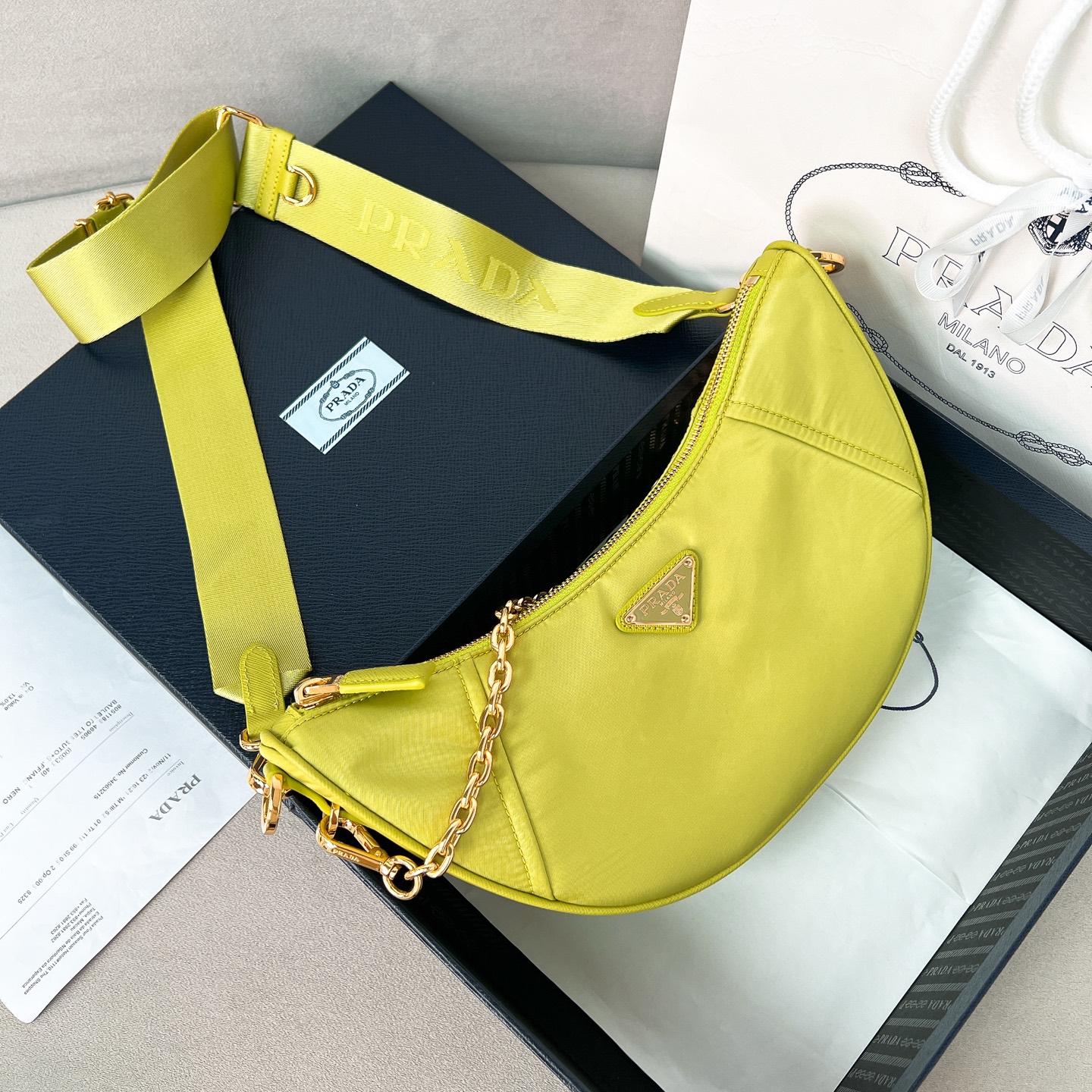 프라다 Prada 1BH222 드뮈룬 리나일론 숄더백 30CM