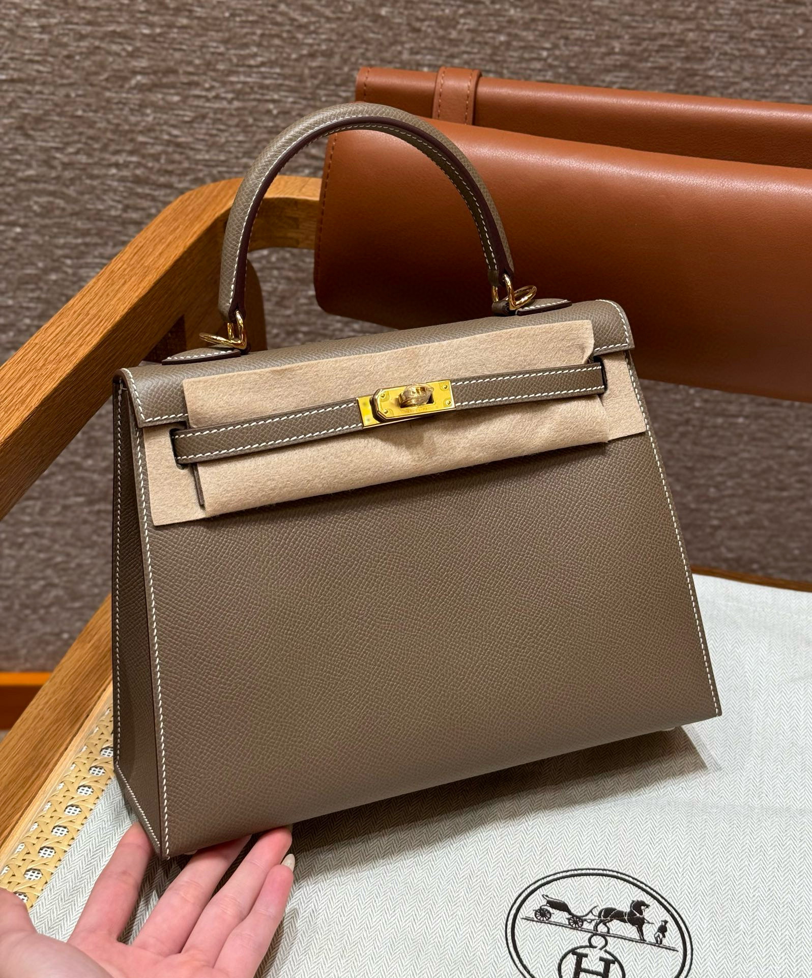 에르메스 Hermes Kelly 25cm Epsom 18 Etoupe/gold