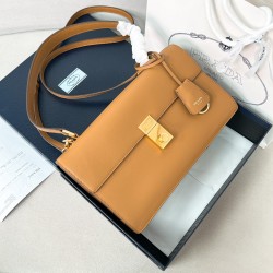 프라다 Prada 1BN023 Soft Sound 탑 핸들백 28CM