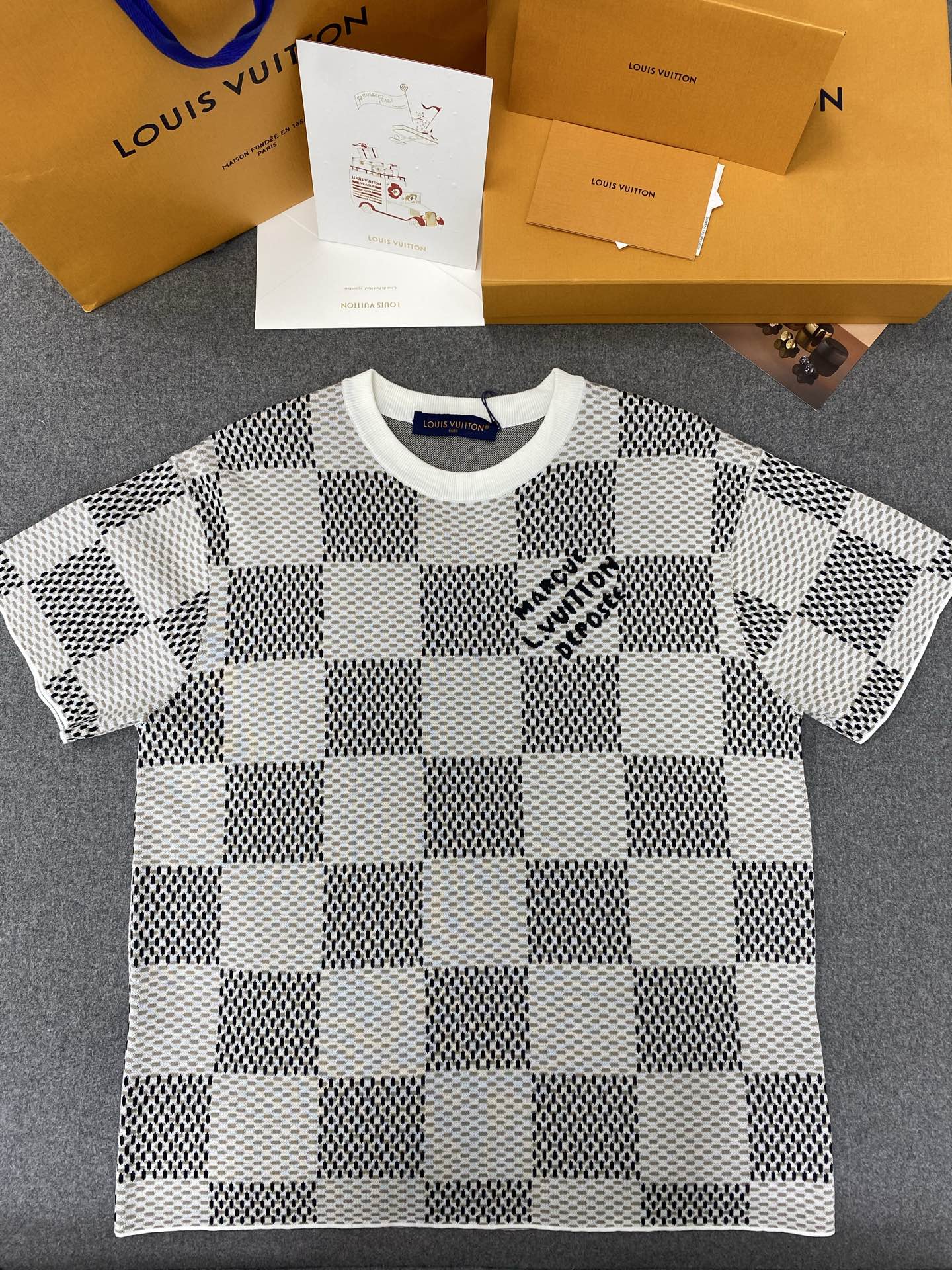 루이비통 Louis Vuitton 반팔 티셔츠