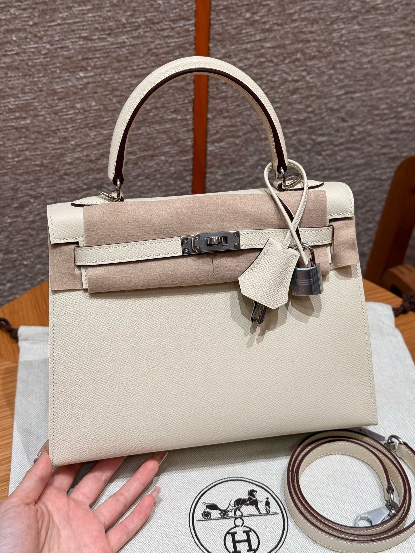 에르메스 Hermes Kelly 25cm Epsom i2 Nata/silver