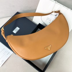 프라다 Prada 1BC255 Aimee Sling Bag 42CM