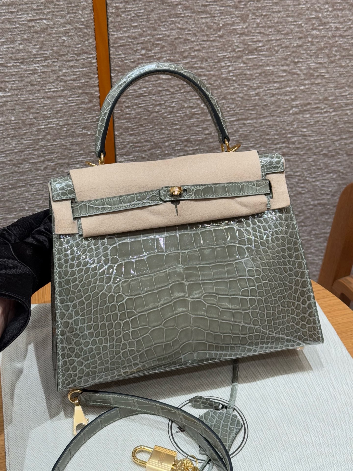 에르메스 Hermes Kelly 25cm Bright faced American Alligator 81 Girs Tourerlle/gold