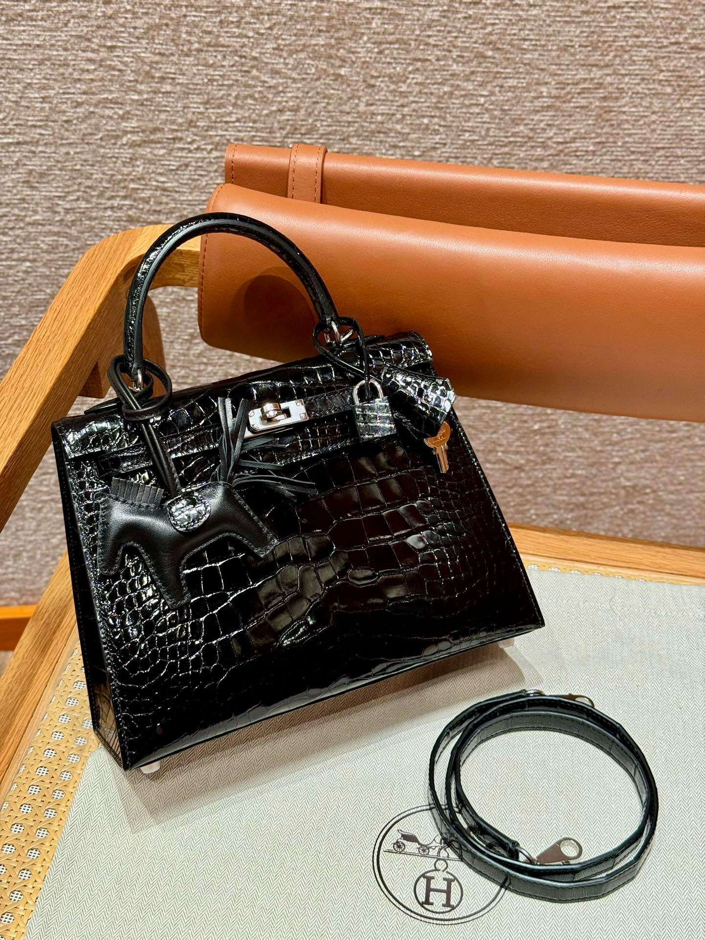 에르메스 Hermes Kelly 25cm Matte Alligator 89 Noir/silver
