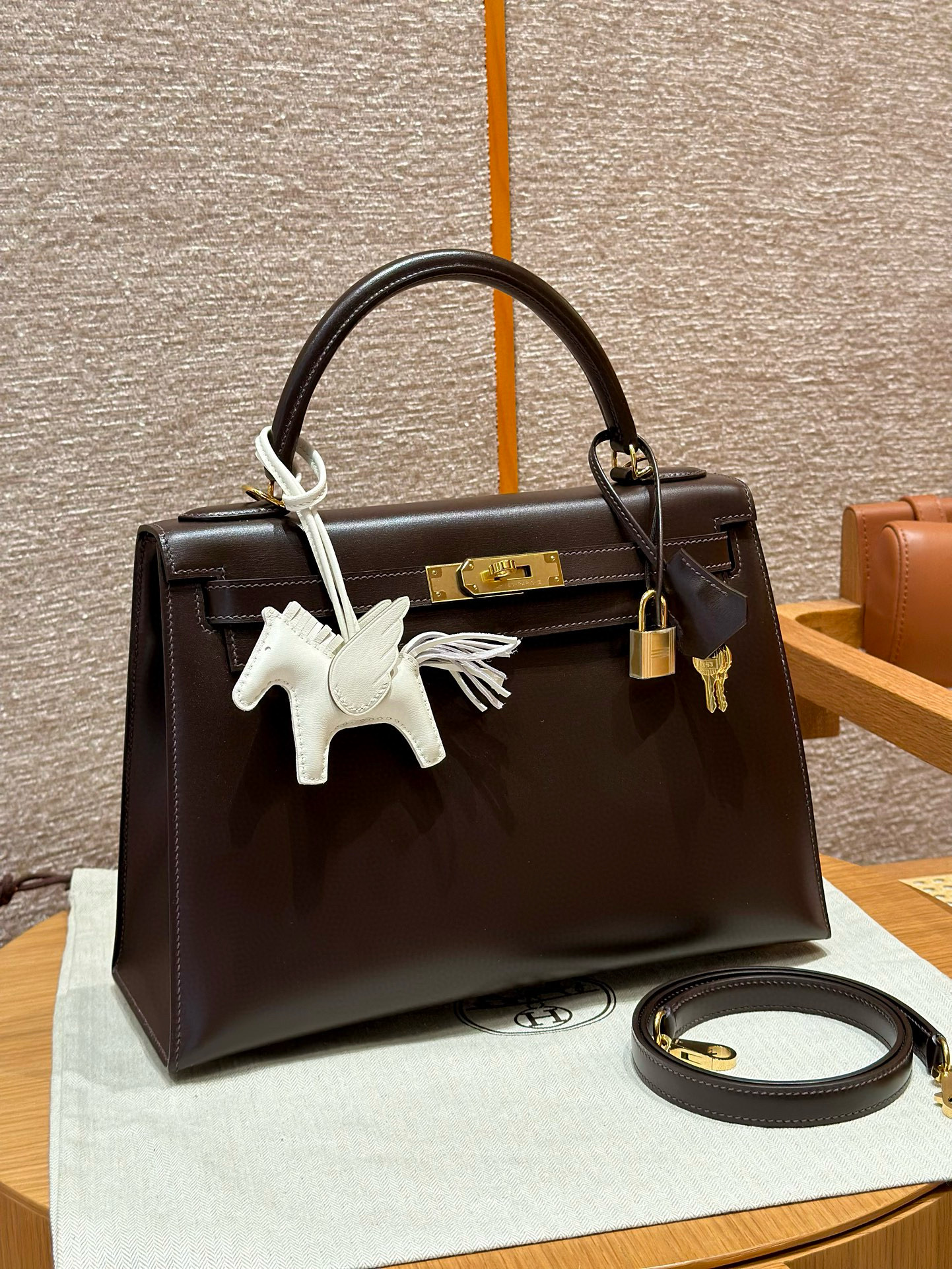 에르메스 Hermes Kelly 32cm Box 47 Chocolat/gold