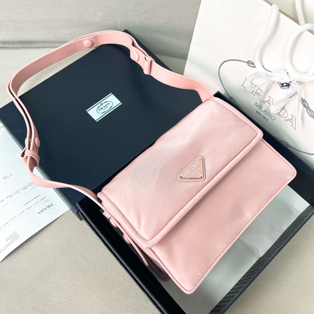 프라다 Prada 1BD313 크로스 백 23CM