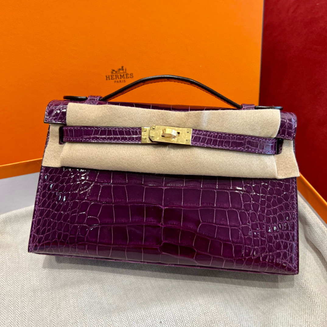 에르메스 Hermes Kelly Pochette 22cm Alligator 59 Raisin/gold