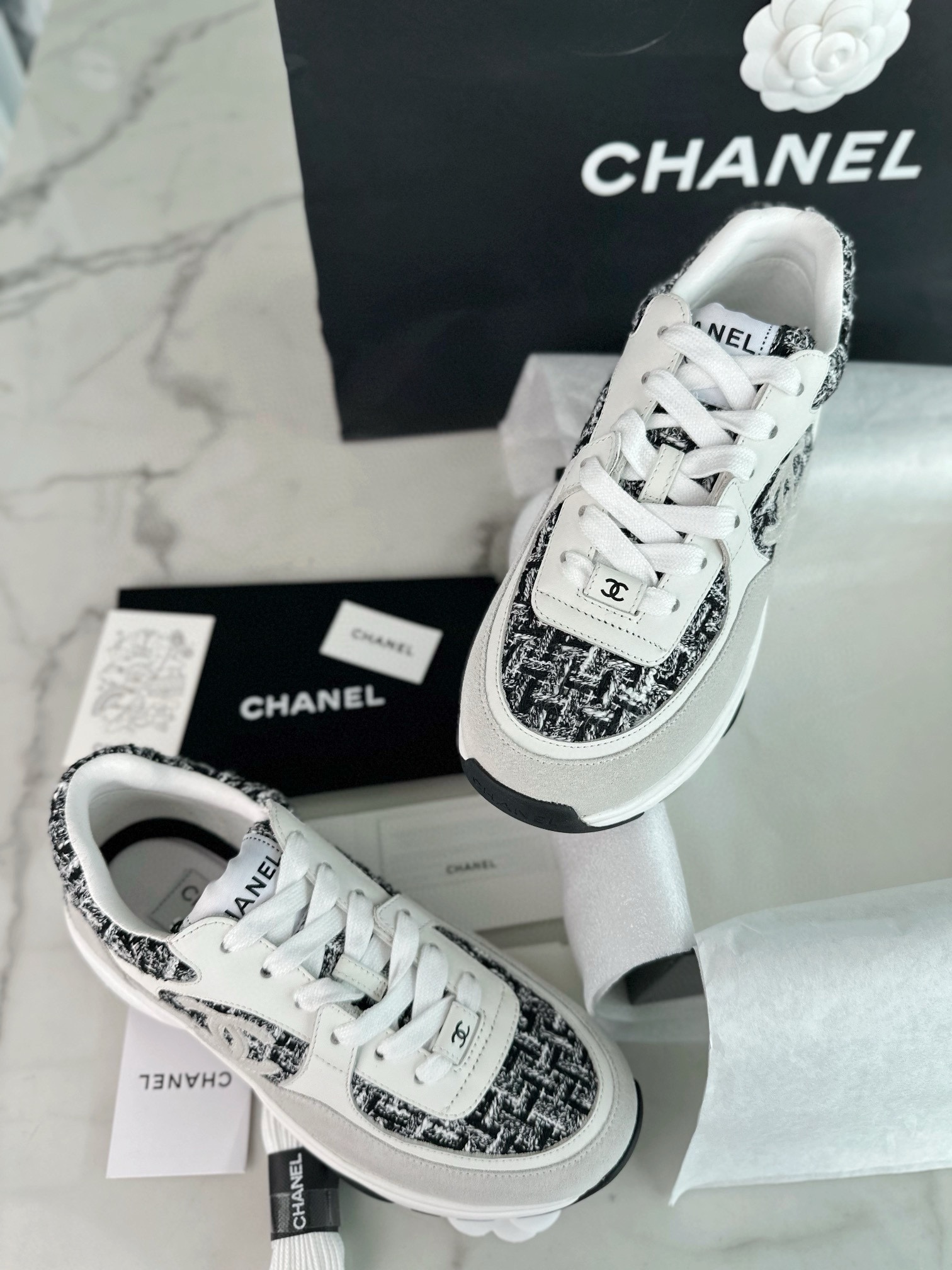 샤넬 CHANEL 스니커즈