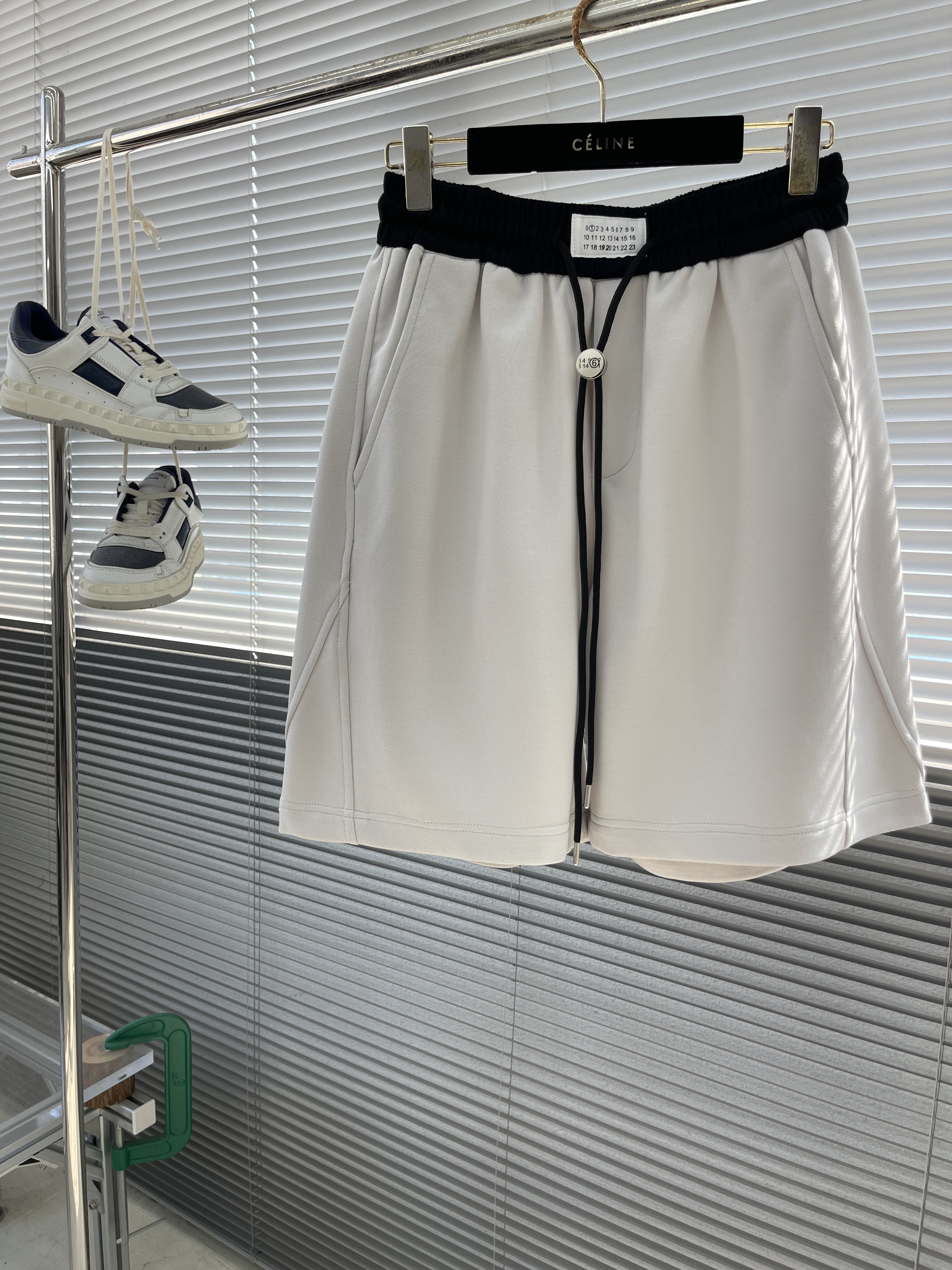 메종 마르지엘라 maison margiela 반바지