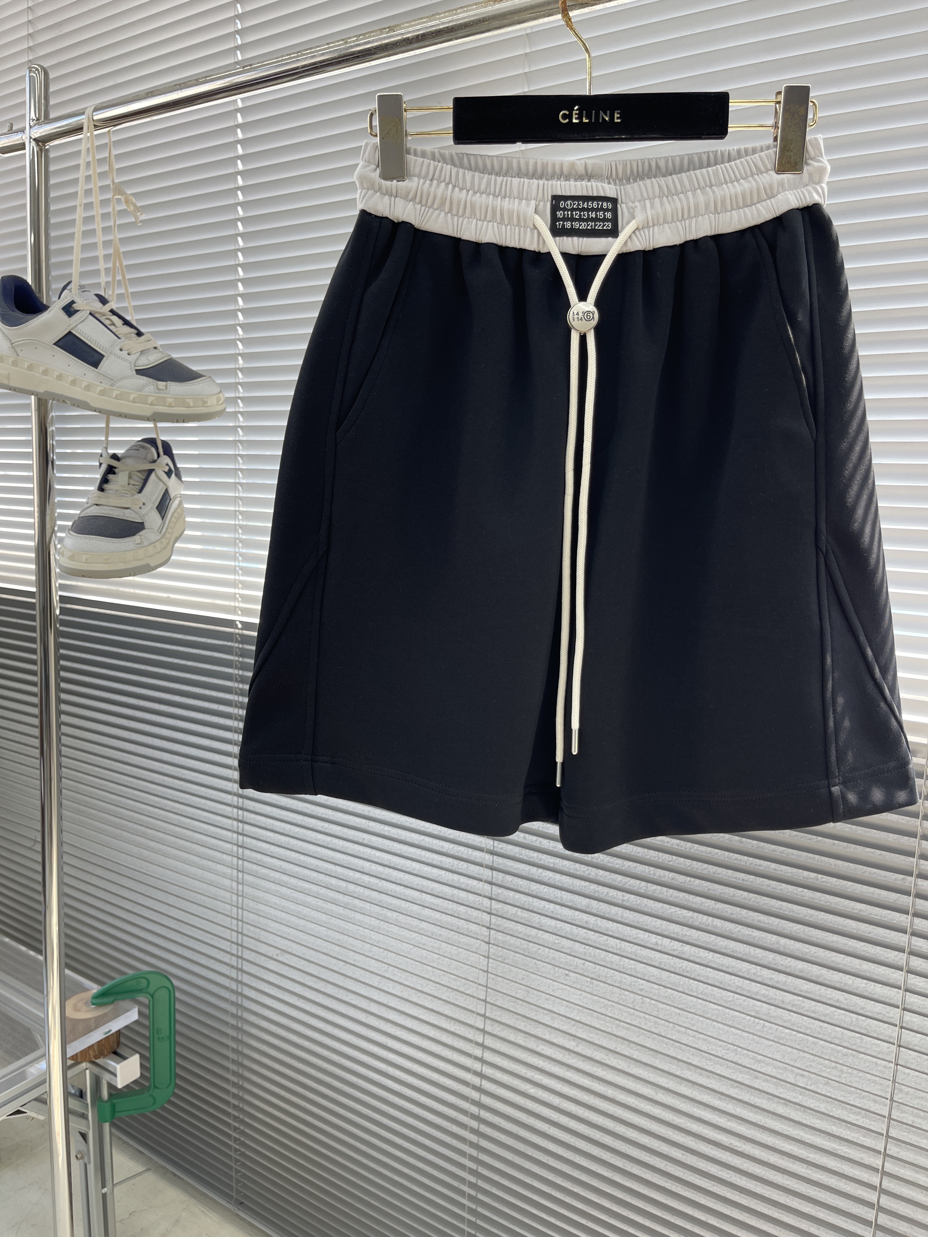 메종 마르지엘라 maison margiela 반바지