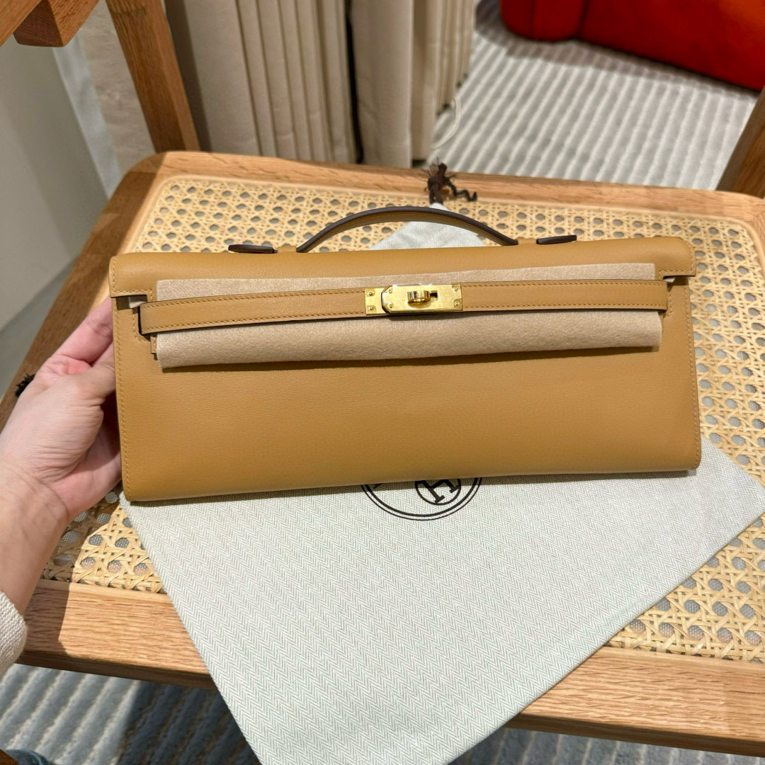 에르메스 Hermes Kelly cut 31cm Swift 4B Biscuit/gold