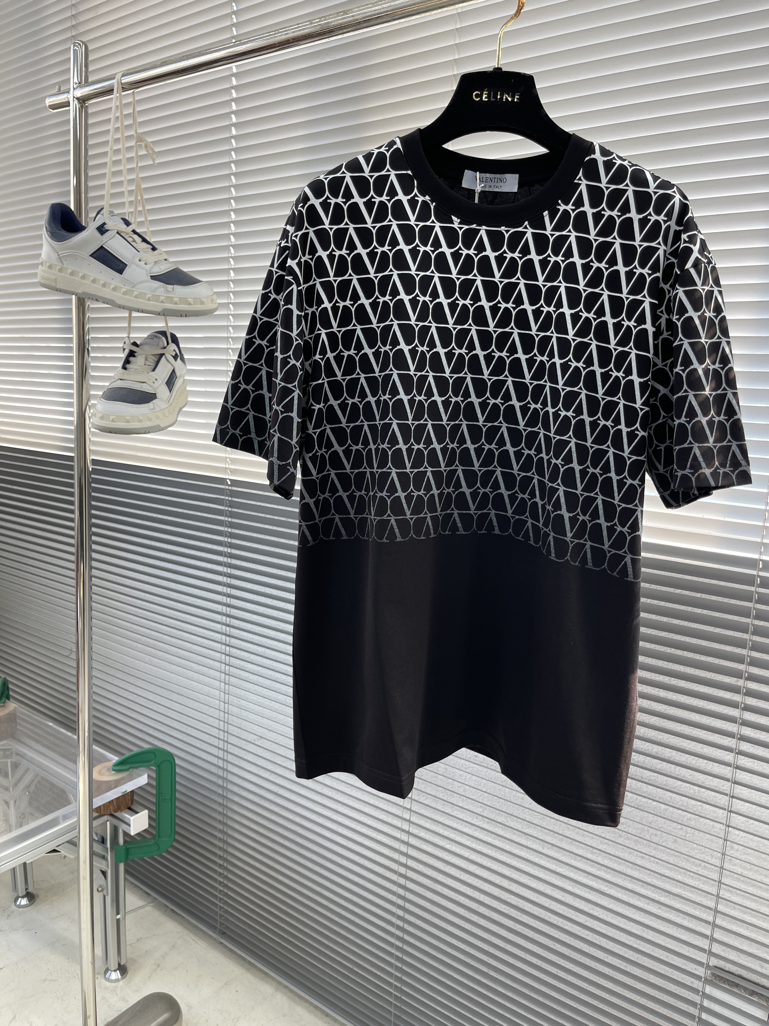 발렌티노 Valentino 반팔 티셔츠