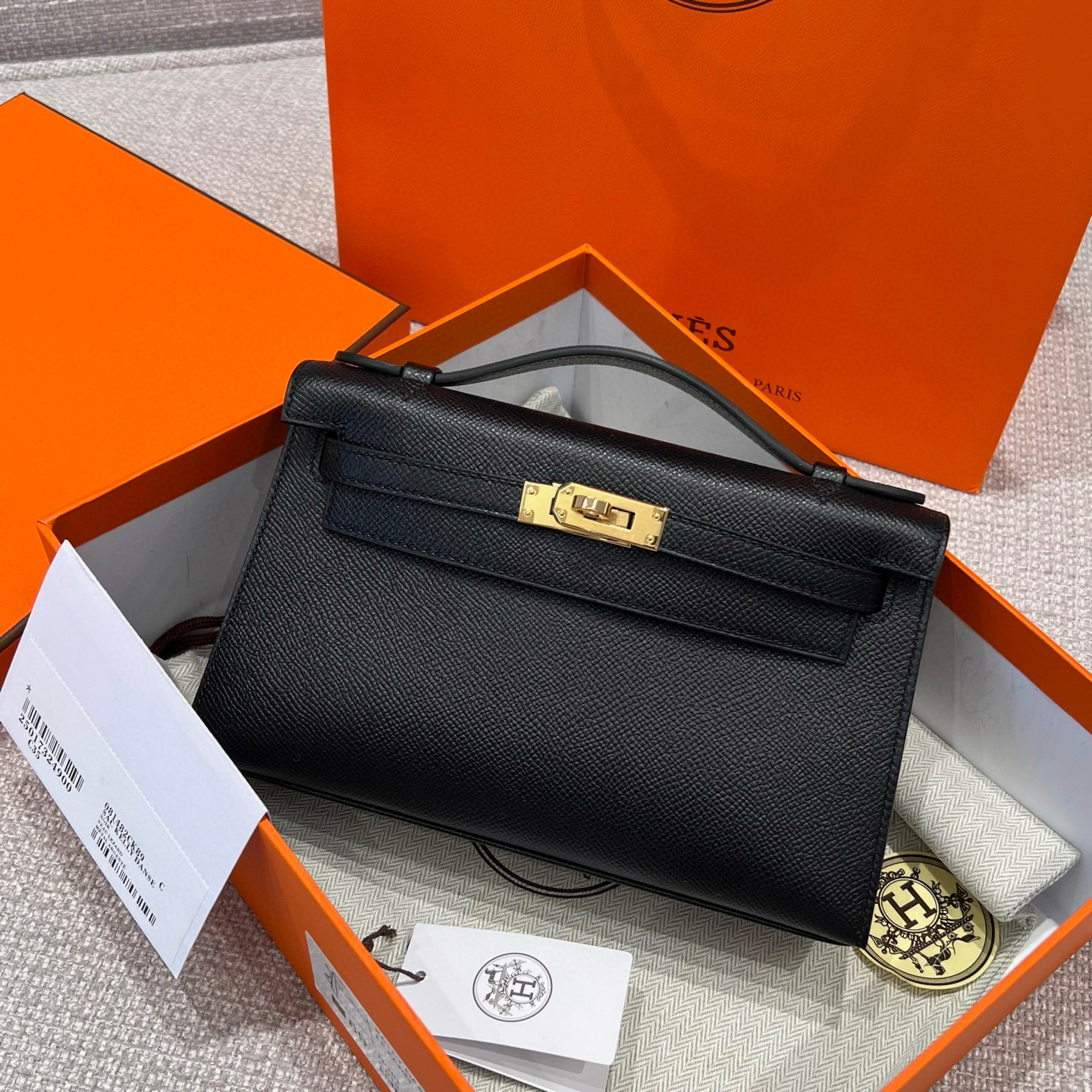 에르메스 Hermes Kelly Pochette Epsom 89 Noir/gold