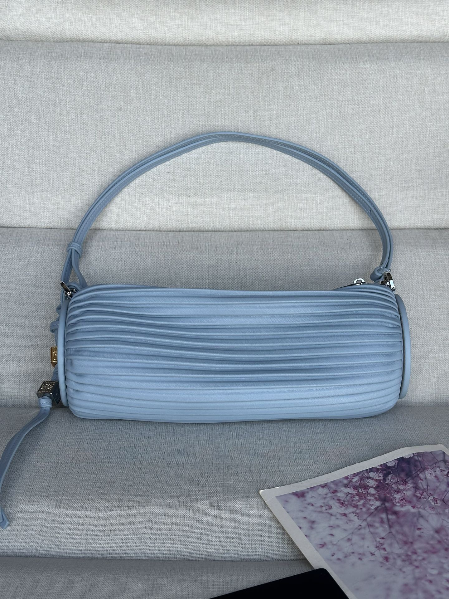 로에베 Loewe A912P84X27-1100  Bracelet Pouch In Pleated Nappa