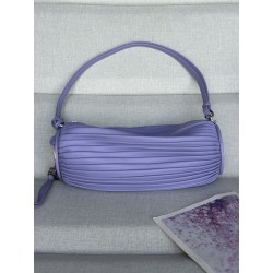 로에베 Loewe A912P84X27-1100  Bracelet Pouch In Pleated Nappa
