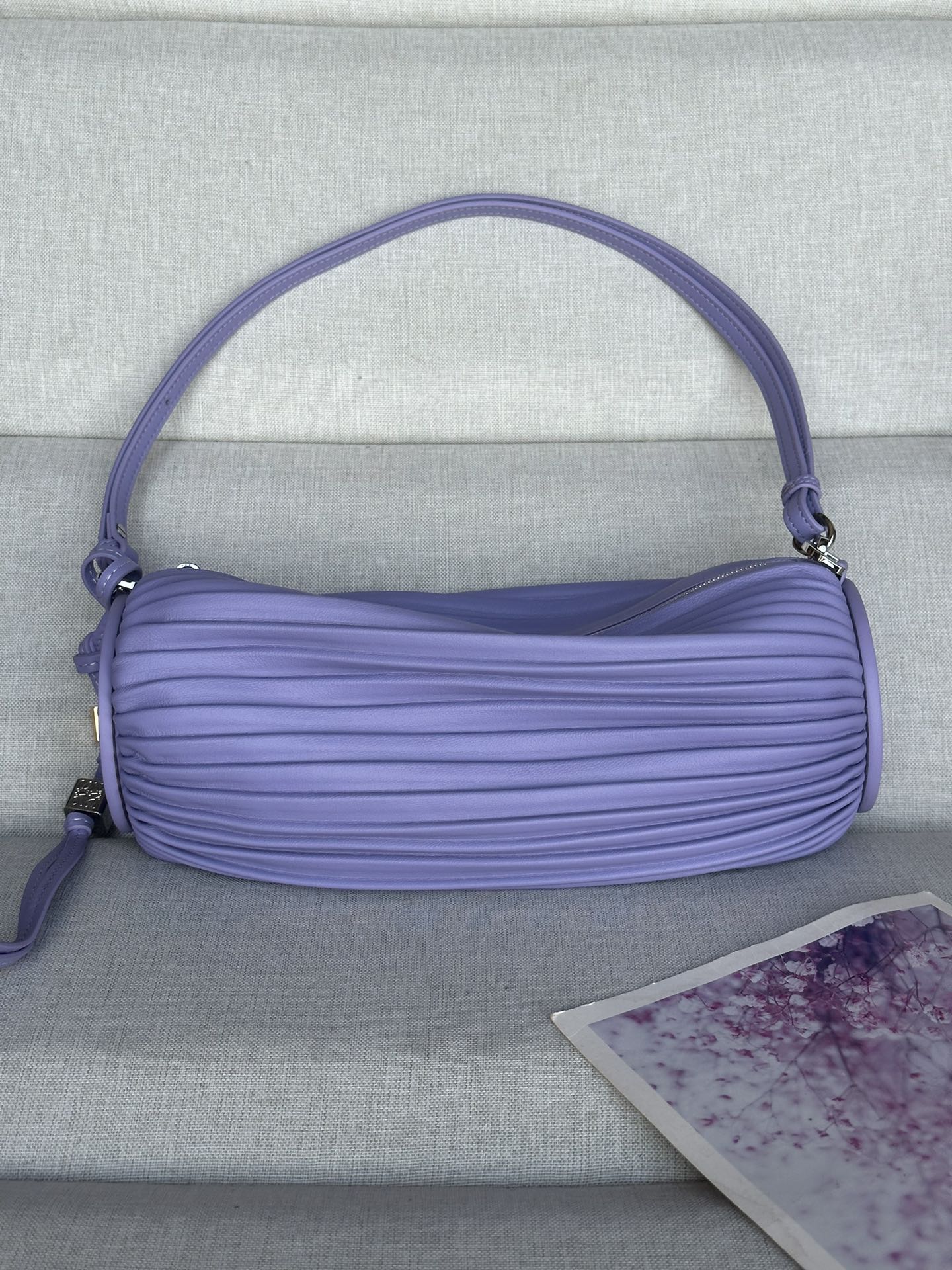 로에베 Loewe A912P84X27-1100  Bracelet Pouch In Pleated Nappa