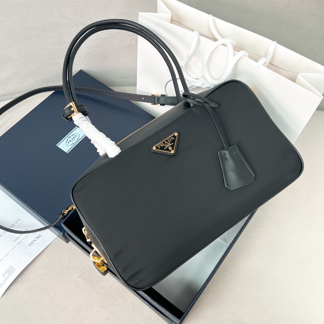 프라다 Prada 1BB132 탑 핸들백 30cm
