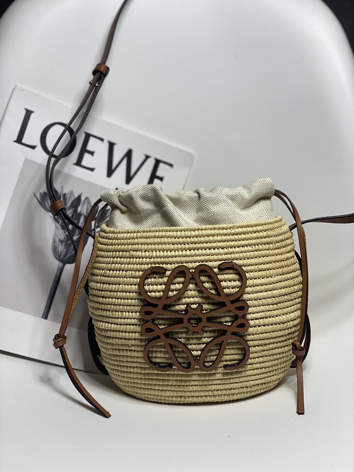 로에베 Loewe 012 버킷 백