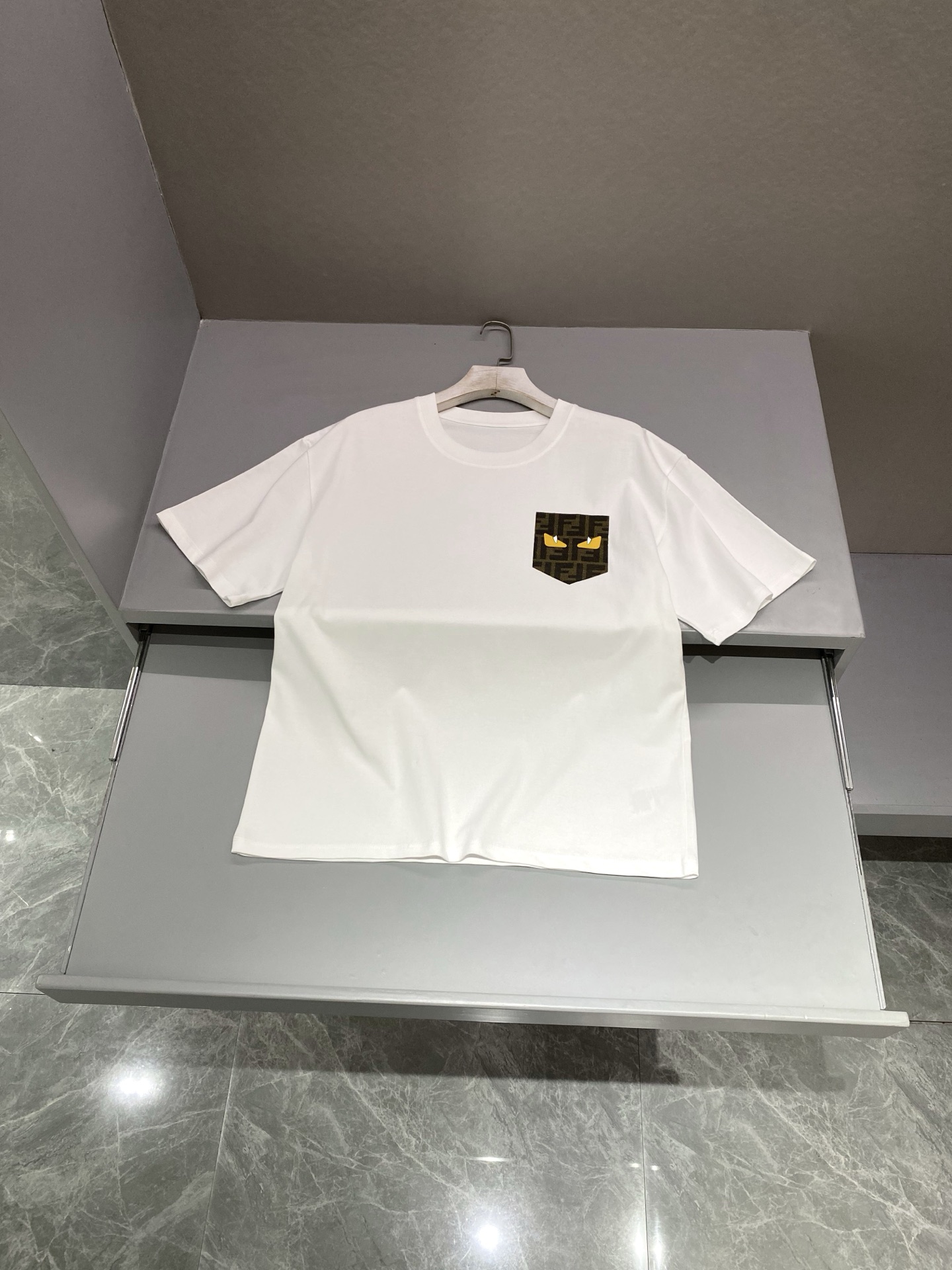 펜디 FENDI 반팔 티셔츠
