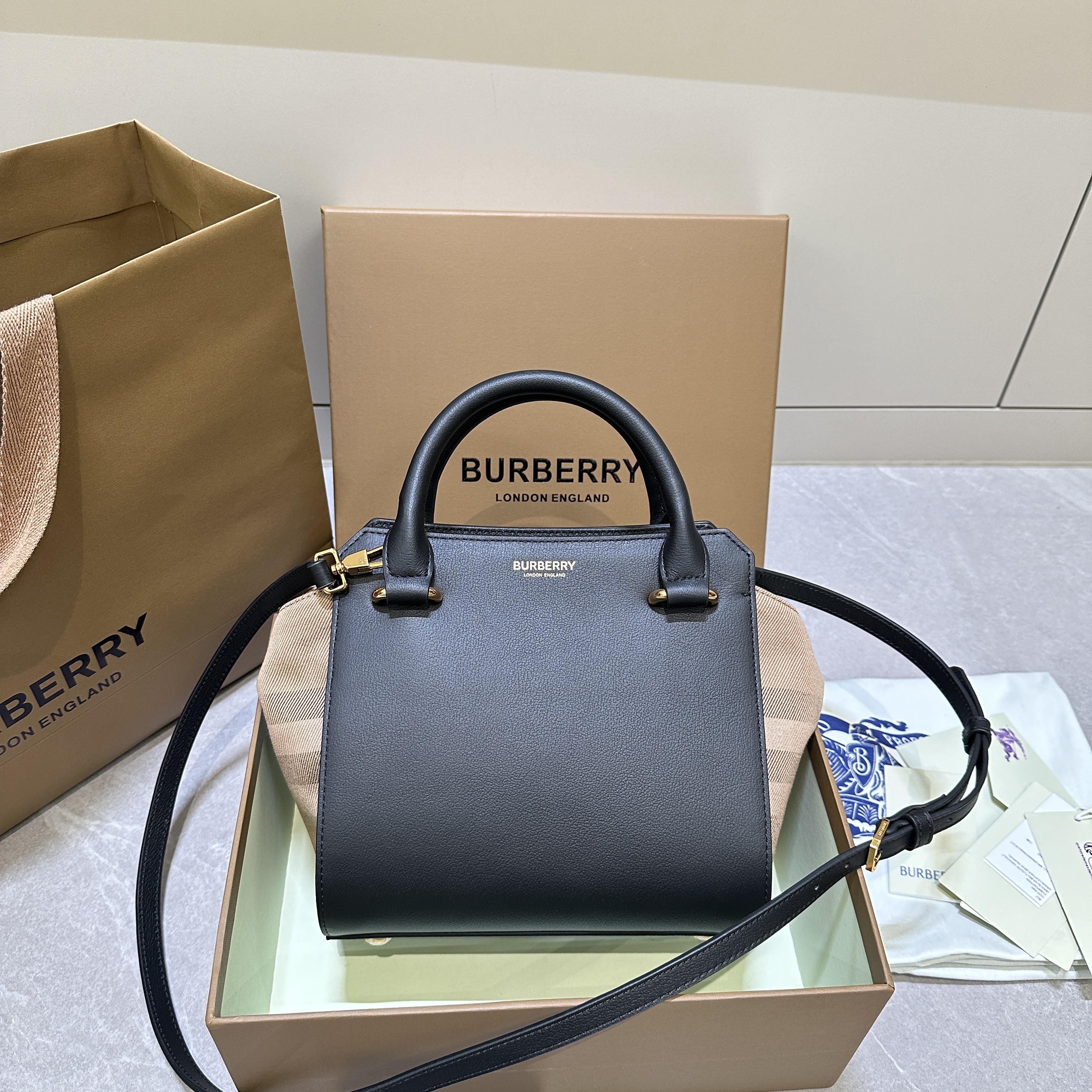 버버리 Burberry 4881 탑 핸들백 21CM
