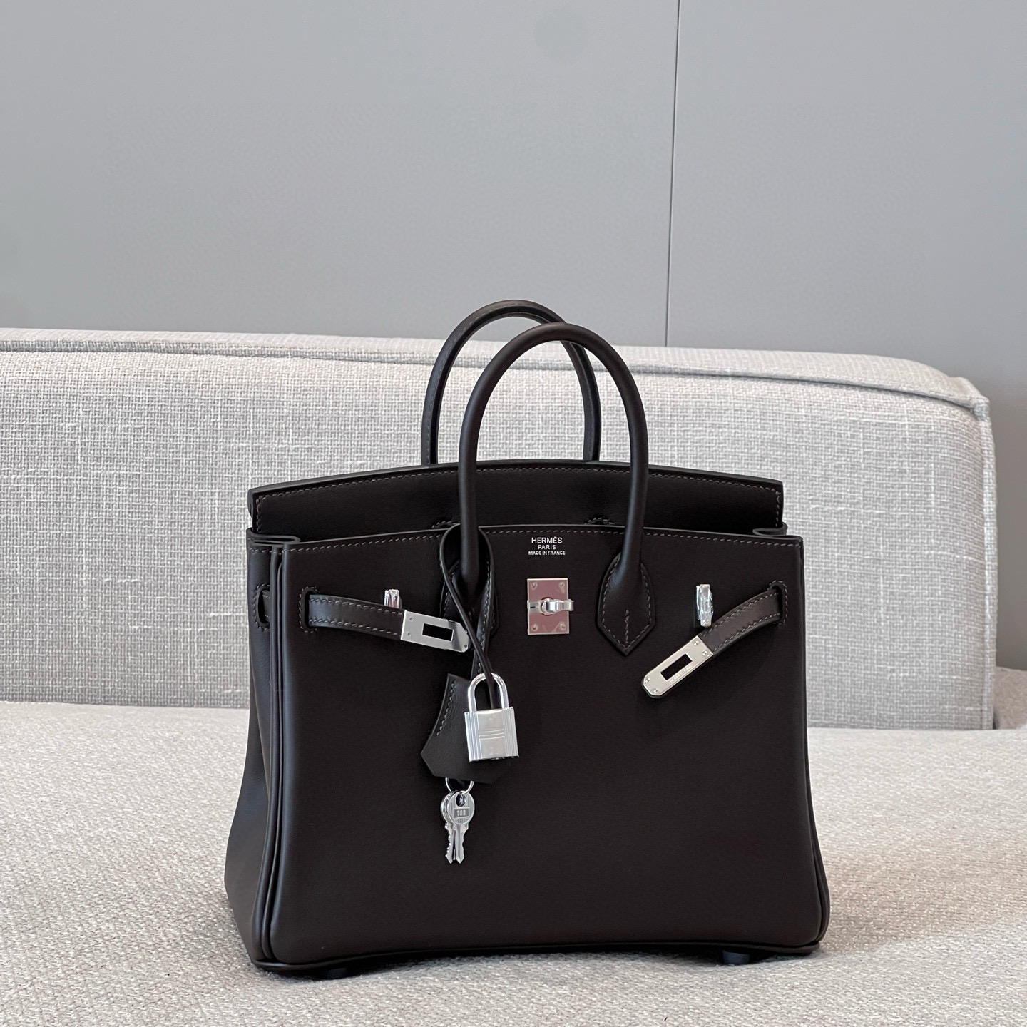 에르메스 Hermes Brikin 25cm Swift 46 Ebene/silver