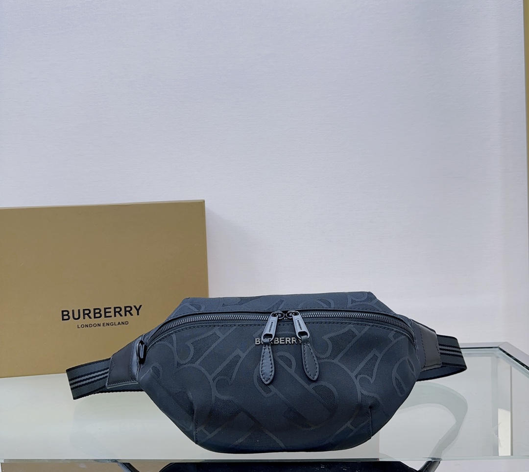 버버리 Burberry 1061 벨트 백 31cm