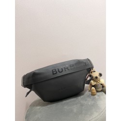 버버리 Burberry  벨트 백 30cm
