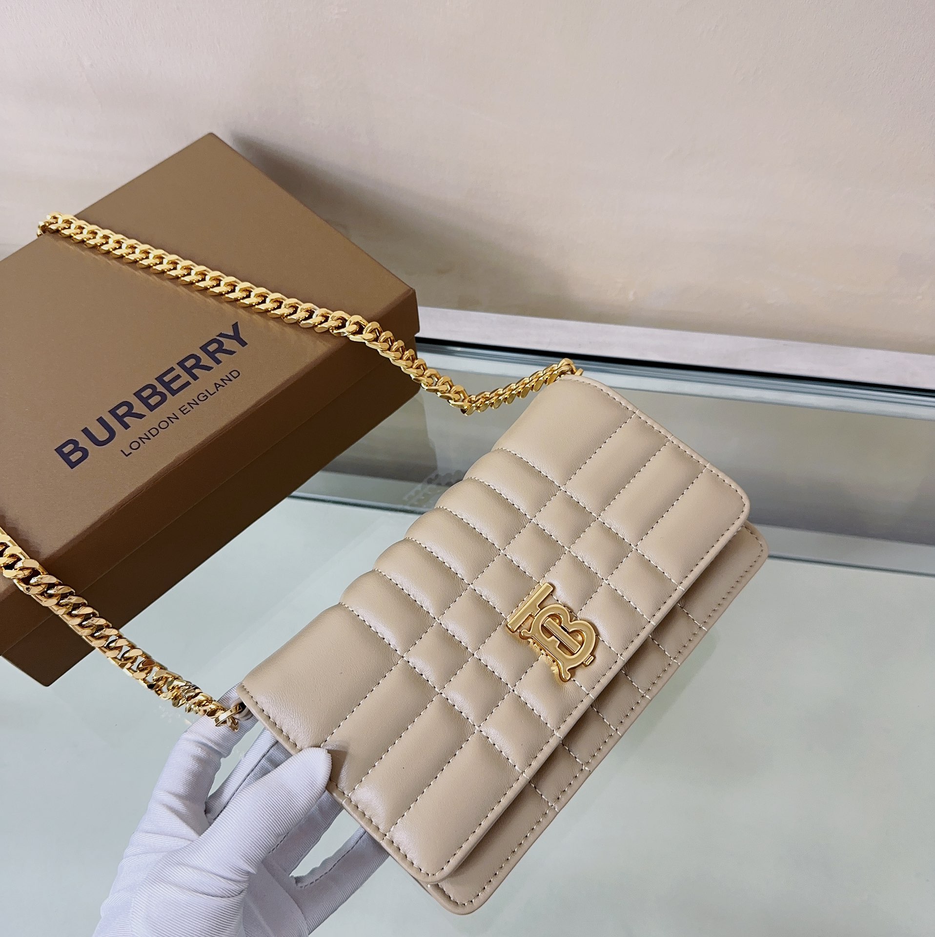 버버리 Burberry 1441 크로스 백 19cm