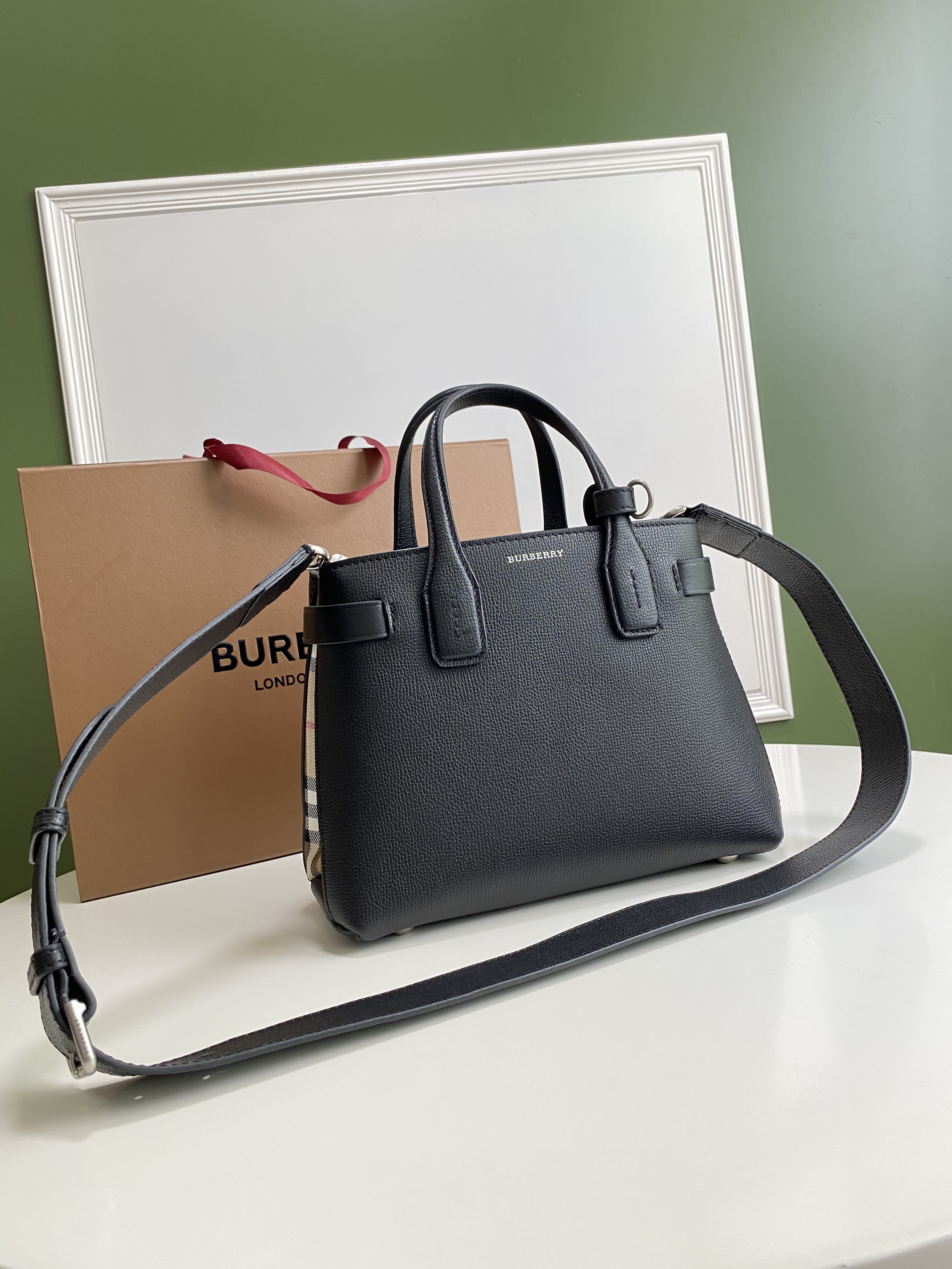 버버리 Burberry 6371 탑 핸들백 26cm