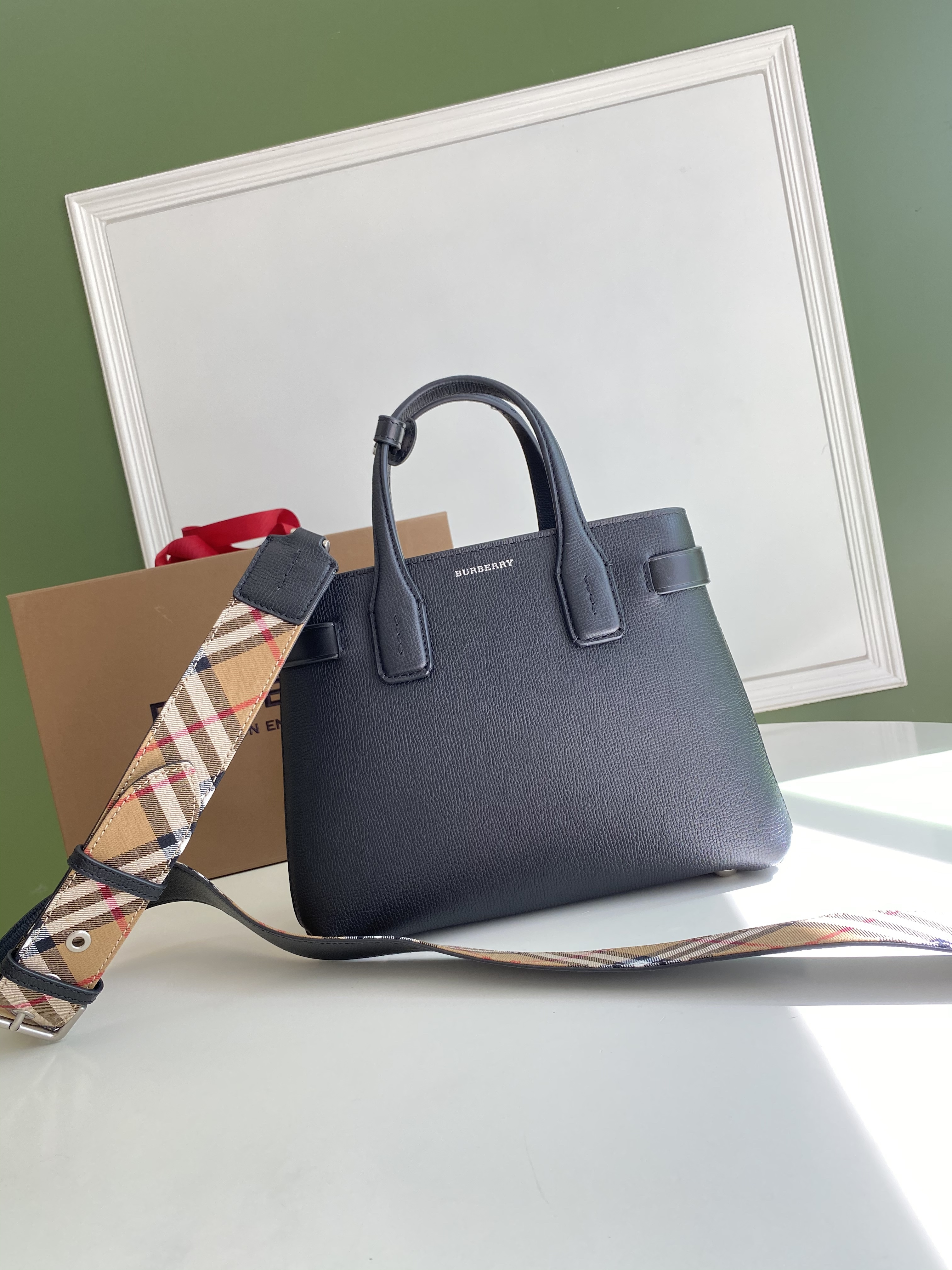 버버리 Burberry 6371 탑 핸들백 26cm