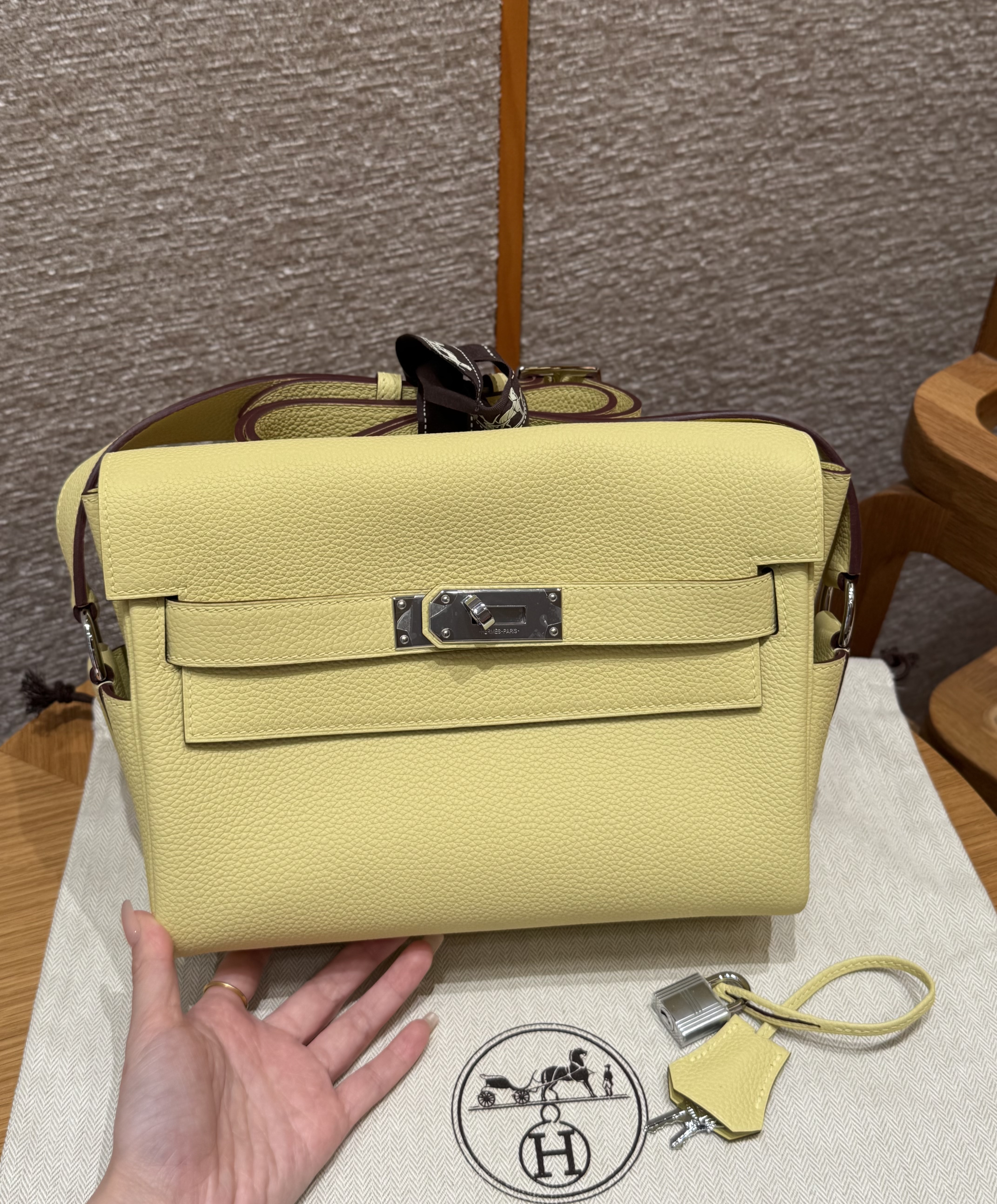 에르메스 Hermes Kelly Messenger 24cm Togo 1Z Jaune Poussin/silver