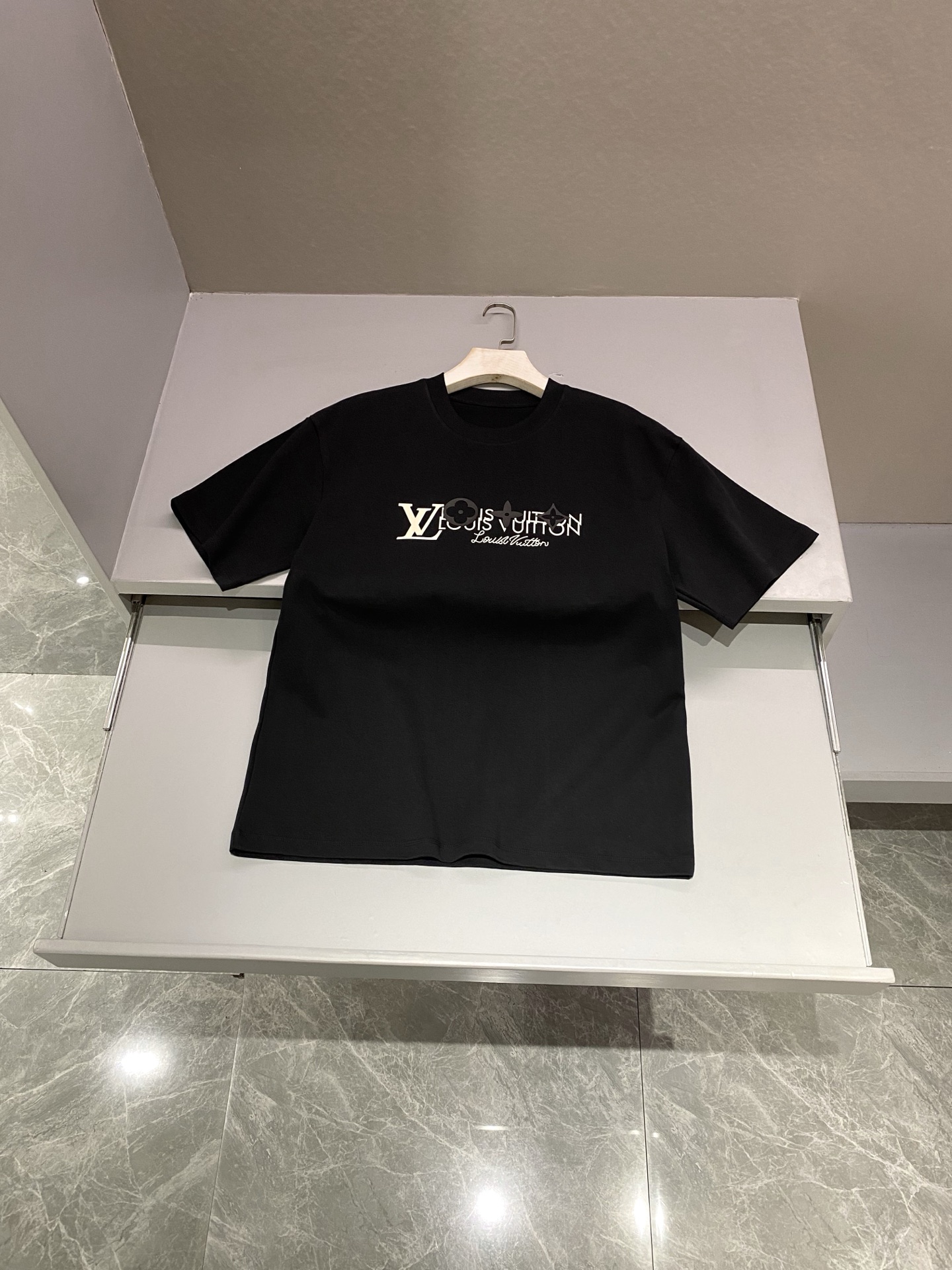 루이비통 Louis Vuitton 반팔 티셔츠