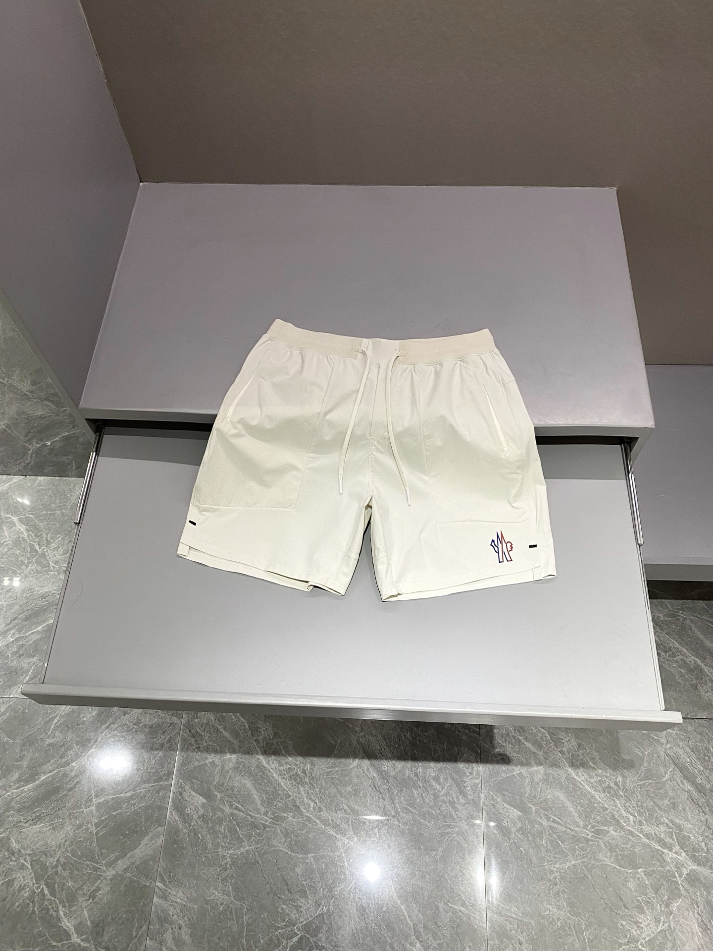 몽클레어 Moncler 반바지