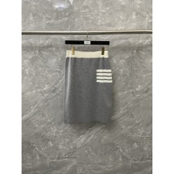 톰브라운 Thom Browne 치마