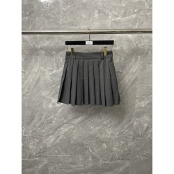 톰브라운 Thom Browne 치마
