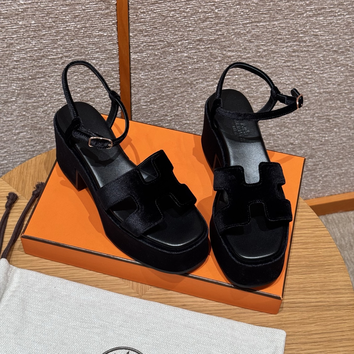 에르메스 Hermes Jam 30 Sandal 샌들 H242123