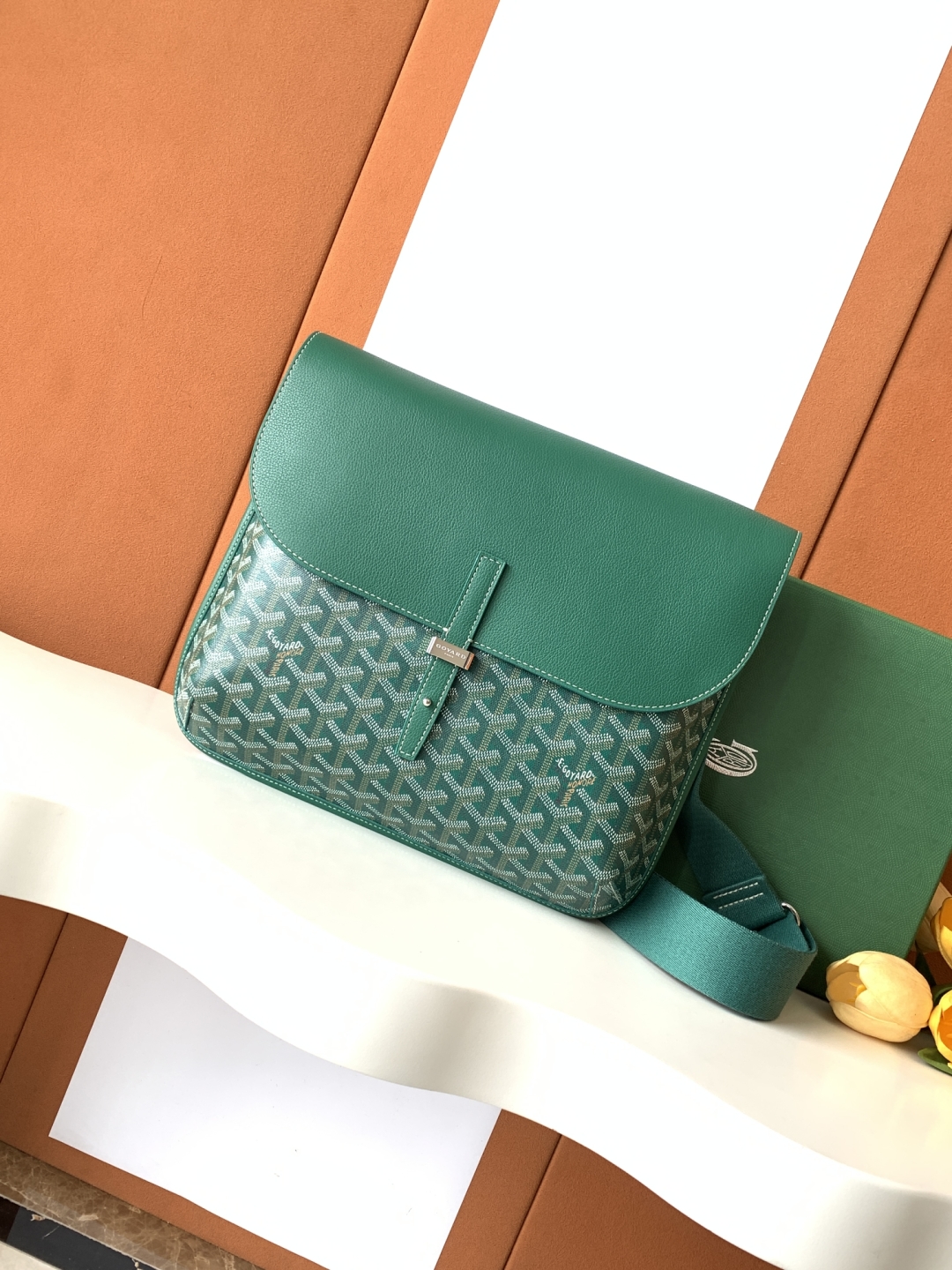 고야드 Goyard COURSIER 크로스 백 32CM