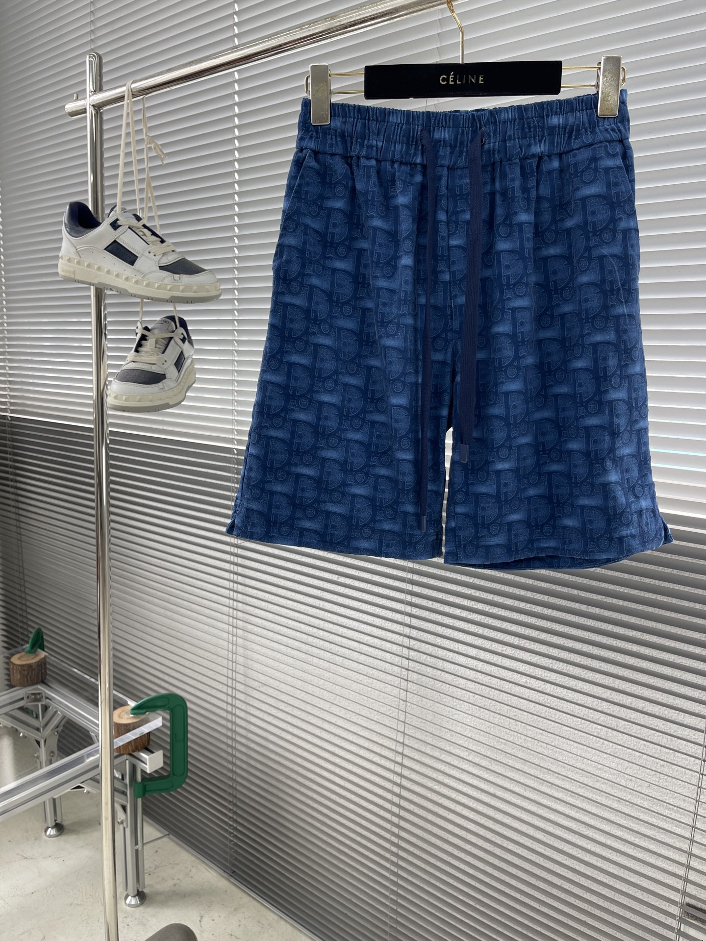 디올 Dior 반바지