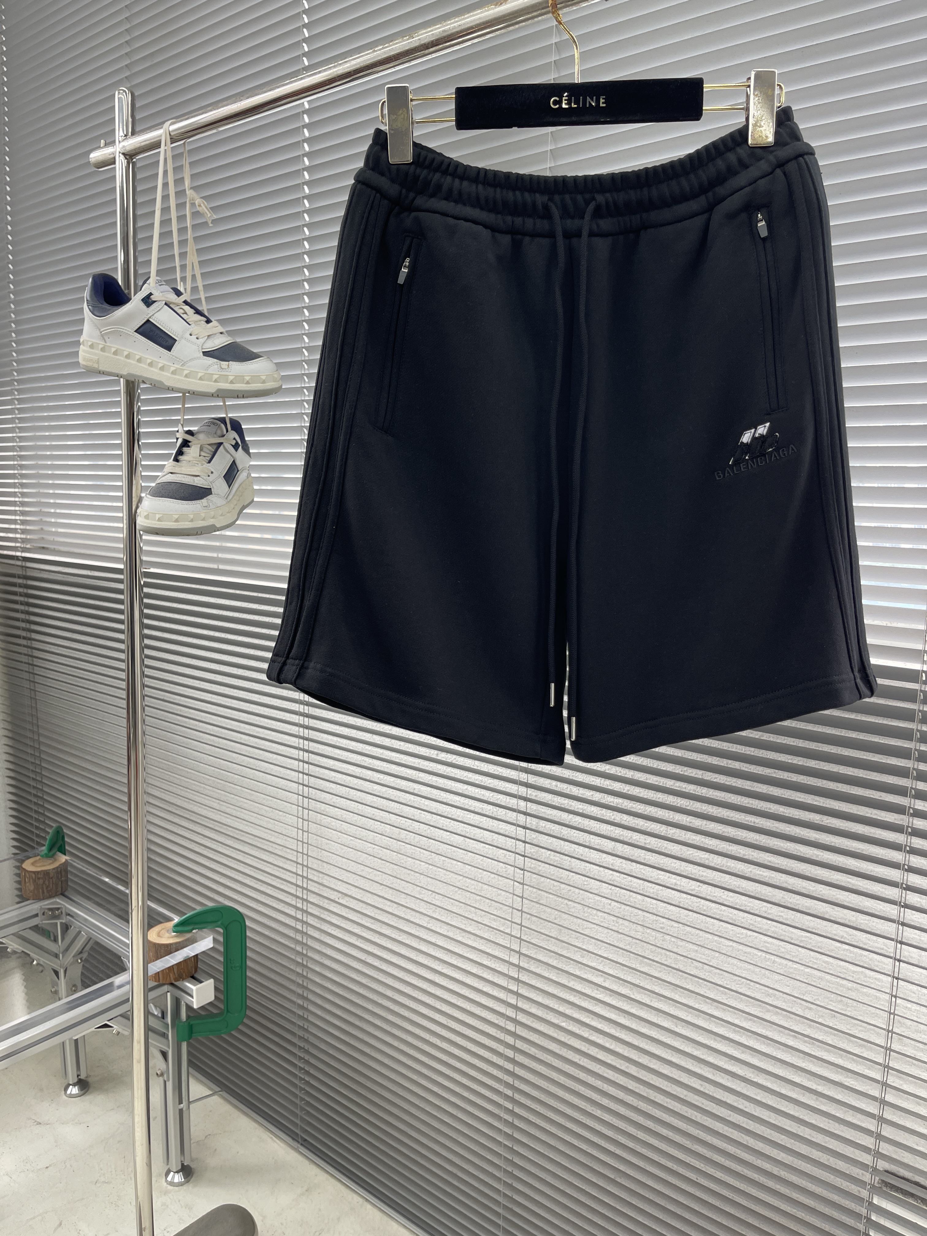 발렌시아가 Balenciaga 반바지