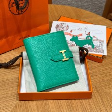 에르메스 Hermes Bearn Compact wallet 12cm Chèvre 0T Vert comics/gold