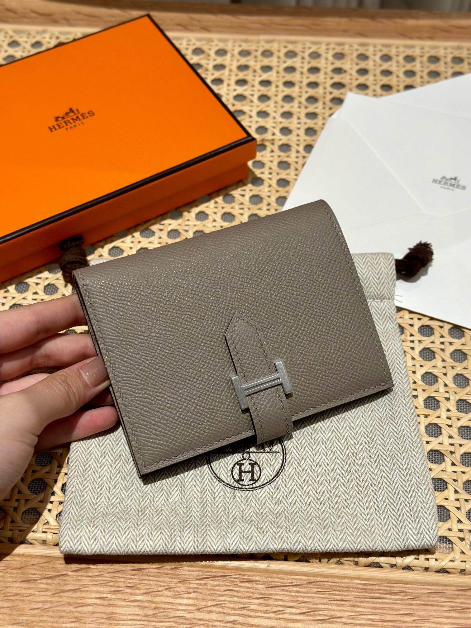 에르메스 Hermes Bearn Compact wallet 12cm Epsom M8 Gris Asphalte/silver