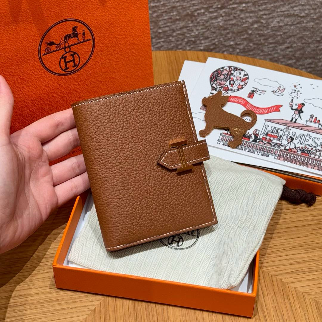 에르메스 Hermes Bearn Compact wallet 12cm Togo 37 Gold/gold