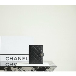 샤넬 Chanel passport case C-84 14.5CM