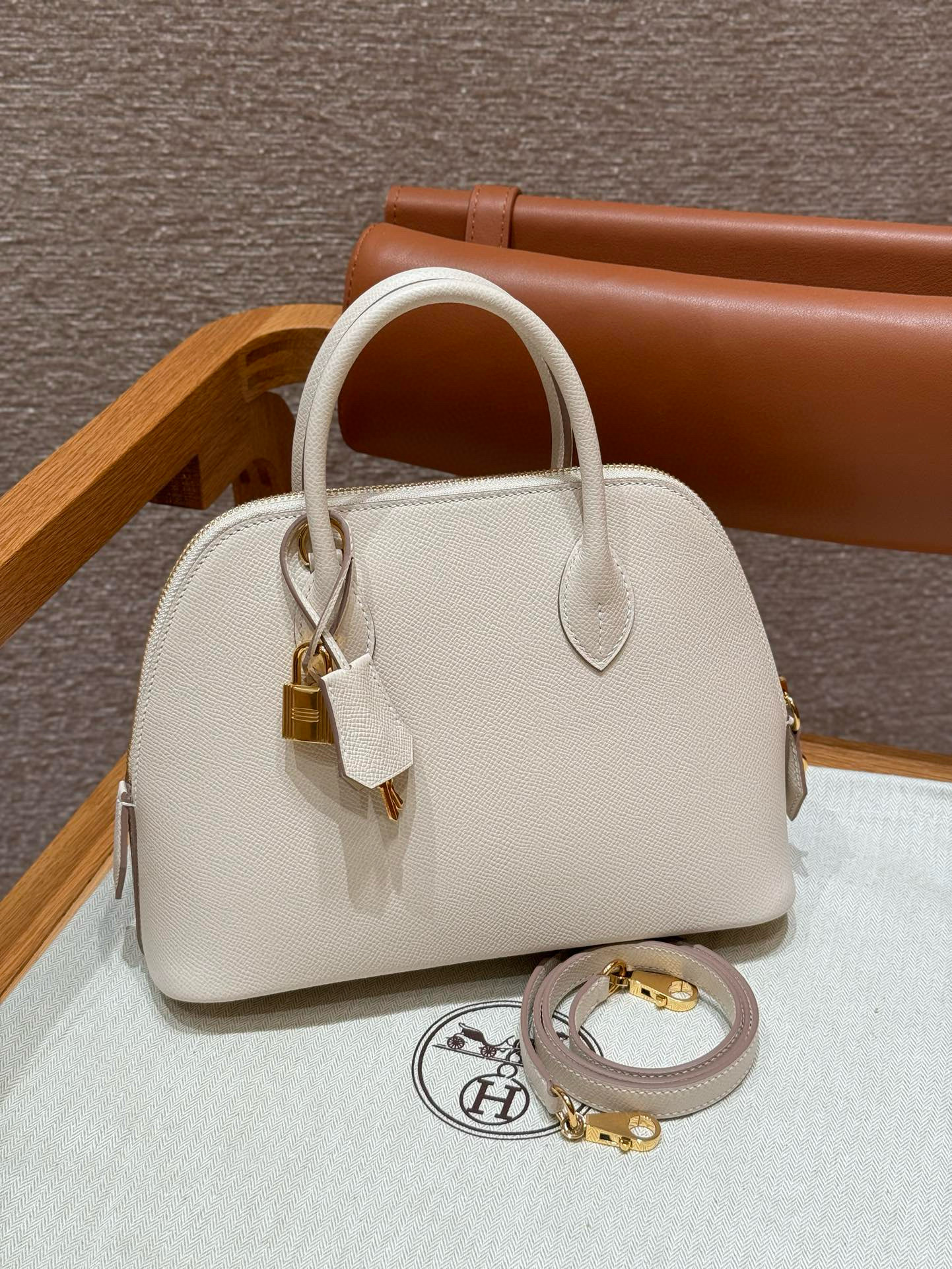에르메스 Hermes Bolide 25cm Epsom 10 Craie/gold